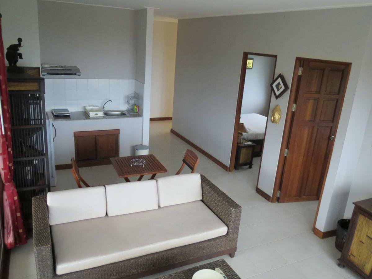 Papillon Residence Choeng Mon Екстериор снимка
