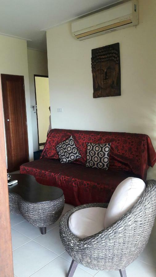 Papillon Residence Choeng Mon Екстериор снимка